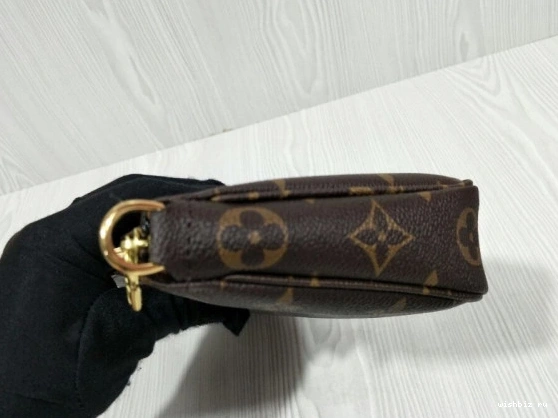 WIS Louis ACCESSOIRES POCHETTE Vuitton 0911